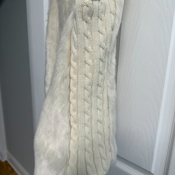Faux Fur Vest - Picture 3 of 4